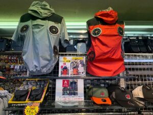 ダイマツオリジナル_4つ穴カスタム加工の空調服