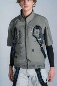 アイズフロンティア2025EFウェア_10225_高級感のある仕上がり