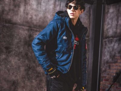 バートル2024AW_8210防寒ジャケット_ネイビー_モデル着用