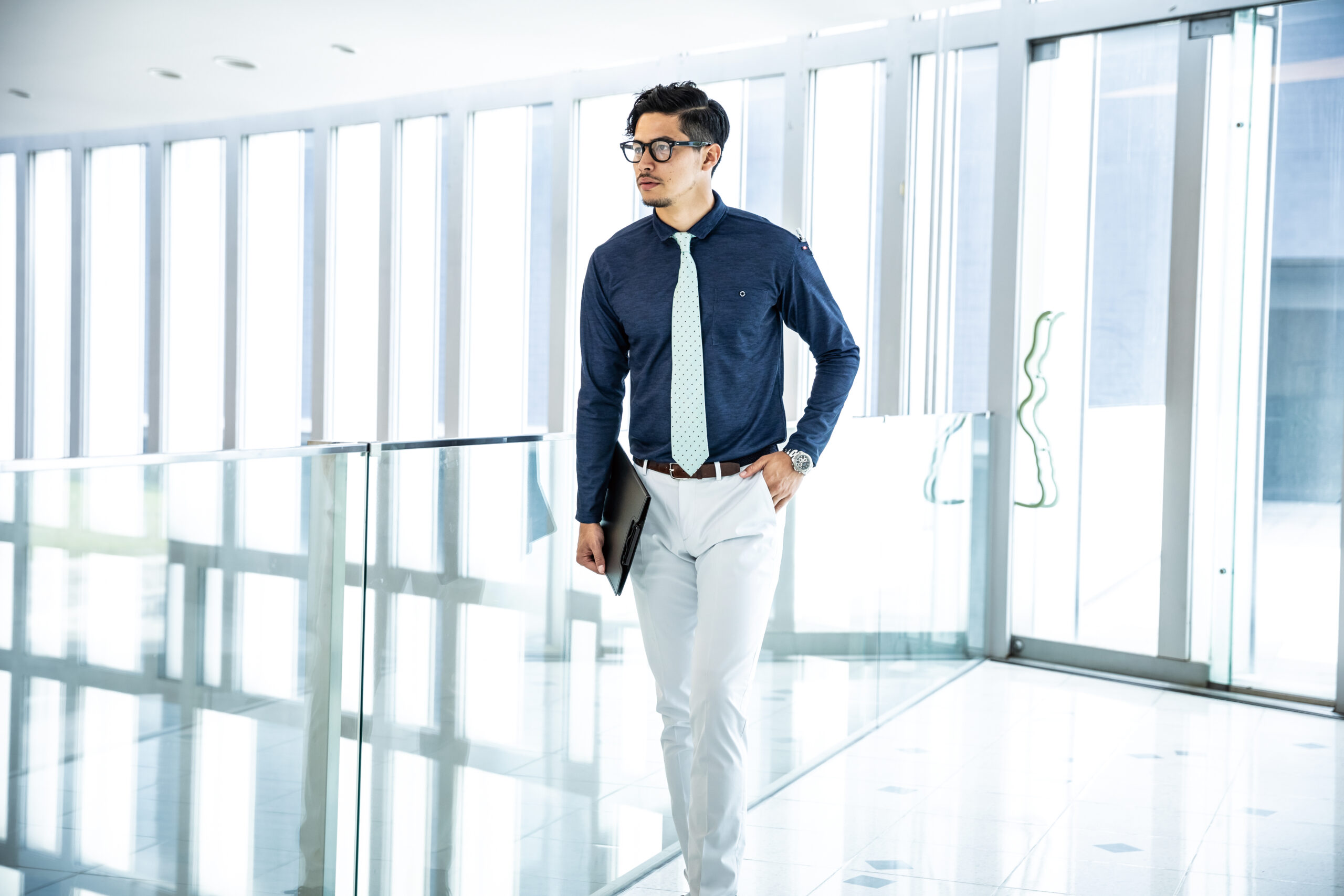 シャープなシルエットでスタイリッシュに！【バートル（BURTLE