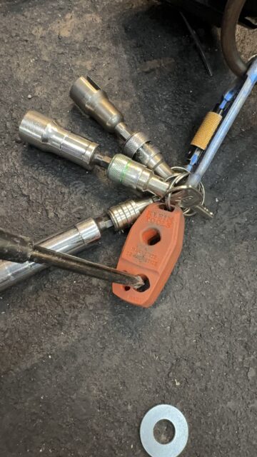 クラインツールの消磁装置で消磁化