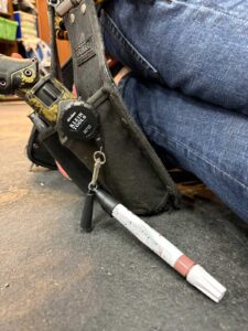 クラインツールの格納式マーカーホルダー