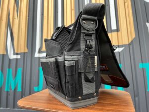 TP-LC_小型サイズの手持ちタイプのツールボックス_右サイドから