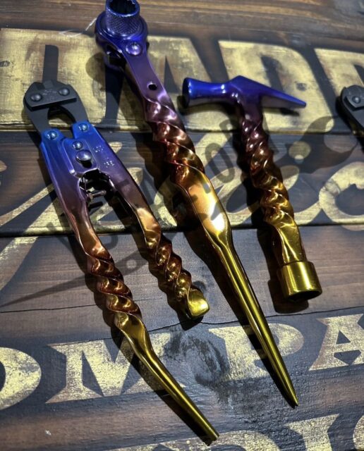 ダディ氏のペイントとY'Sfactoryツイスト工具のコラボ