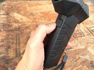 ジェントスブロワー_片手で使えるハンディ形状