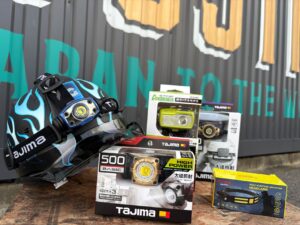 ダイマツおすすめヘルメットライトを並べた写真