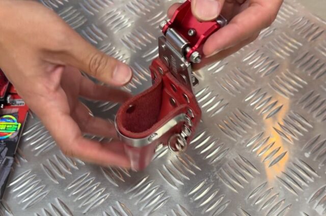 マルチアジャスターをワンタッチで着脱したところ
