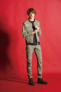 iz7280olive_モデル着用
