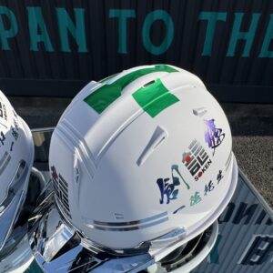 進和化学工業のヘルメットに凄技UV印刷加工_ライン・グラデーション・曲面・メタリック