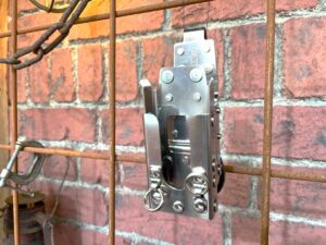 ①MIKI「SPH 80-LV2」トビレベル(ミニ)ホルダー差し＋モンキーレンチ_工具差しのみ