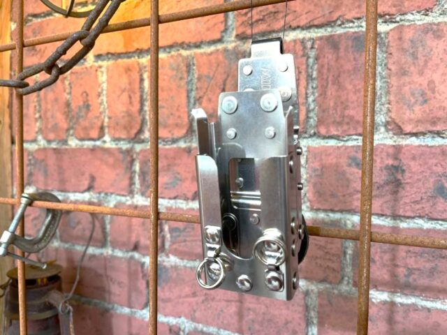 ①MIKI「SPH 80-LV2」トビレベル(ミニ)ホルダー差し＋モンキーレンチ_工具差しのみ