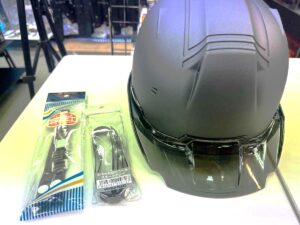 進和化学工業（Shinwa）ヘルメットとあご紐耳紐